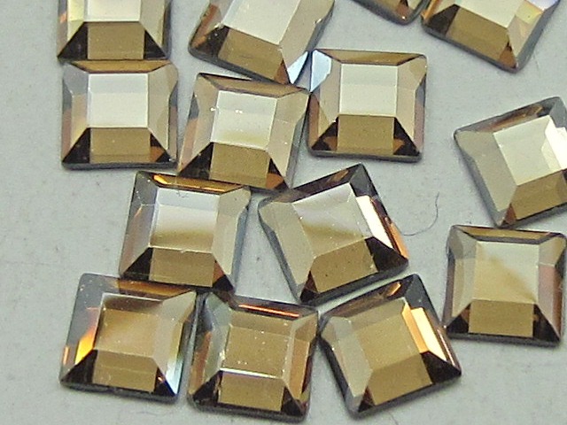 36Pcs. 4MM SQUARE GOLDEN SHADOW HOTFIX European Rhinestones